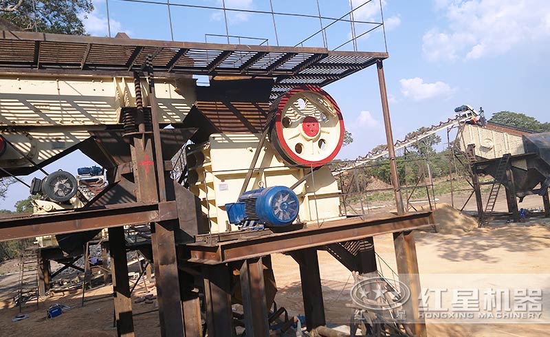 小型碎石廠現(xiàn)場(chǎng)實(shí)拍